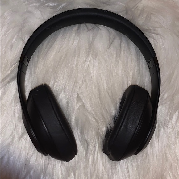 🎧 beatsStudio3 Wireless by Dr Dre 🎧 - Picture 7 of 16